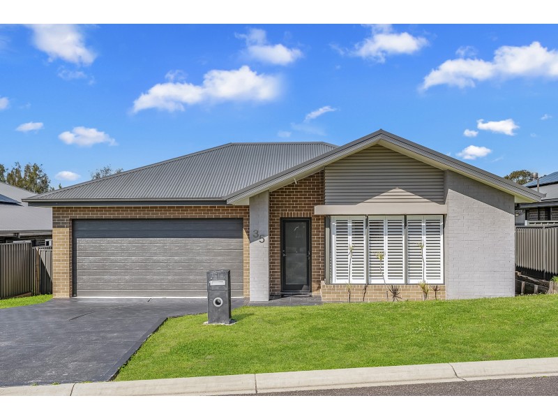 35 Birch Grove, Aberglasslyn NSW 2320