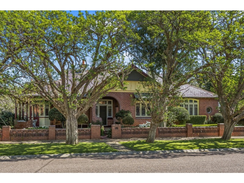 3 Stuart Street, Lorn NSW 2320