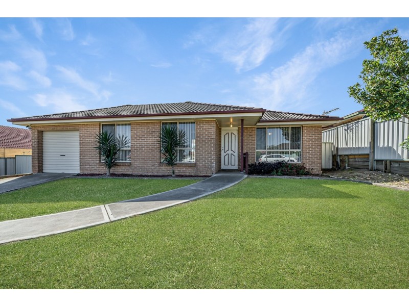 4 Turin Terrace, Rutherford NSW 2320