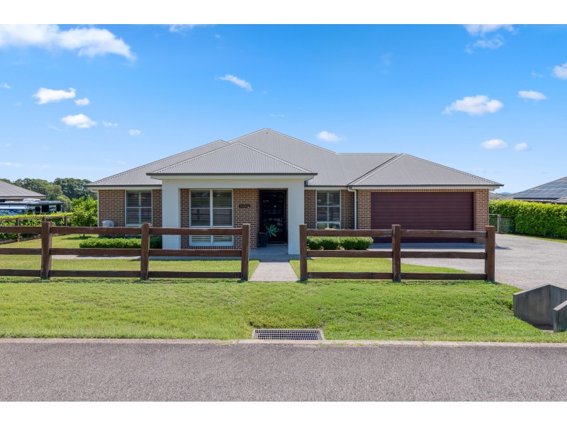 7 Albuera Close, Morpeth NSW 2321