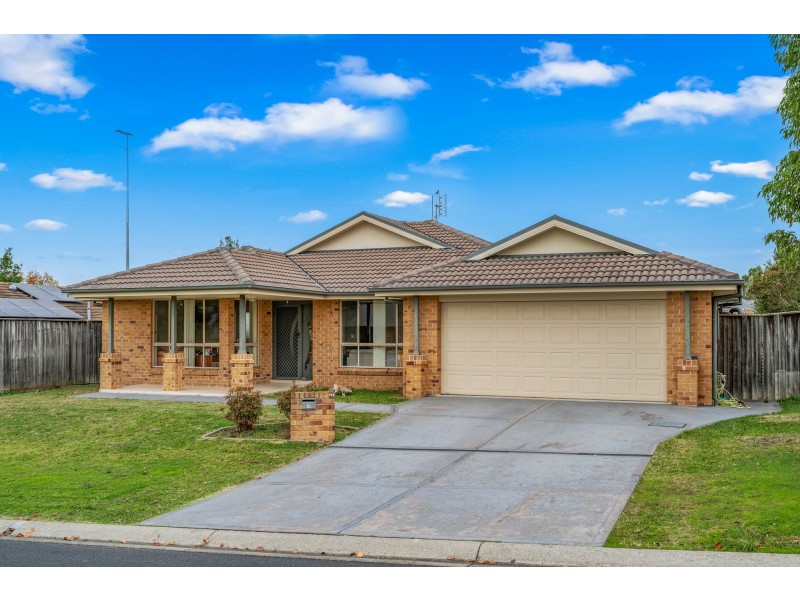 10 O’learia Way, Aberglasslyn NSW 2320