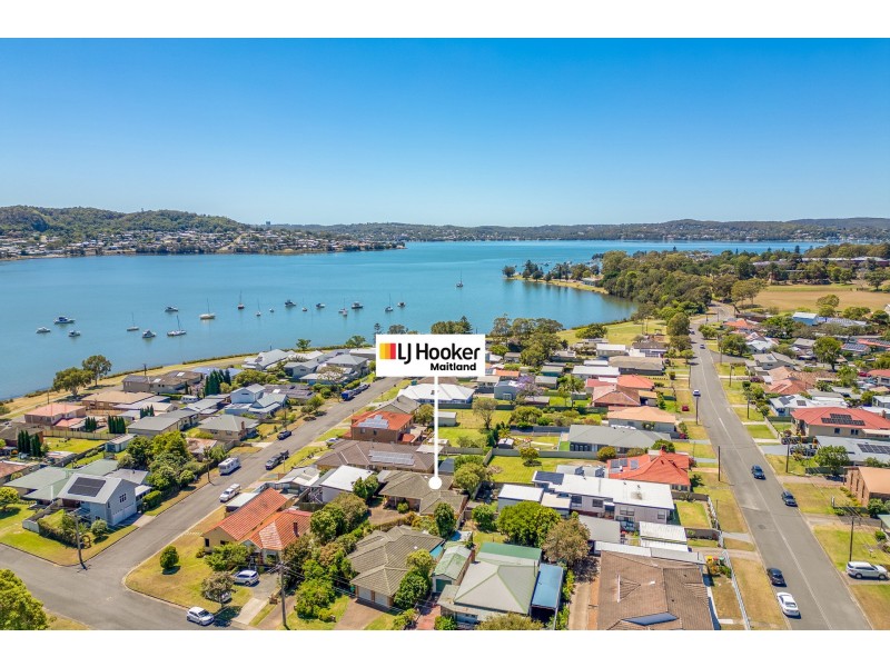 8 Fourth Street, Booragul NSW 2284