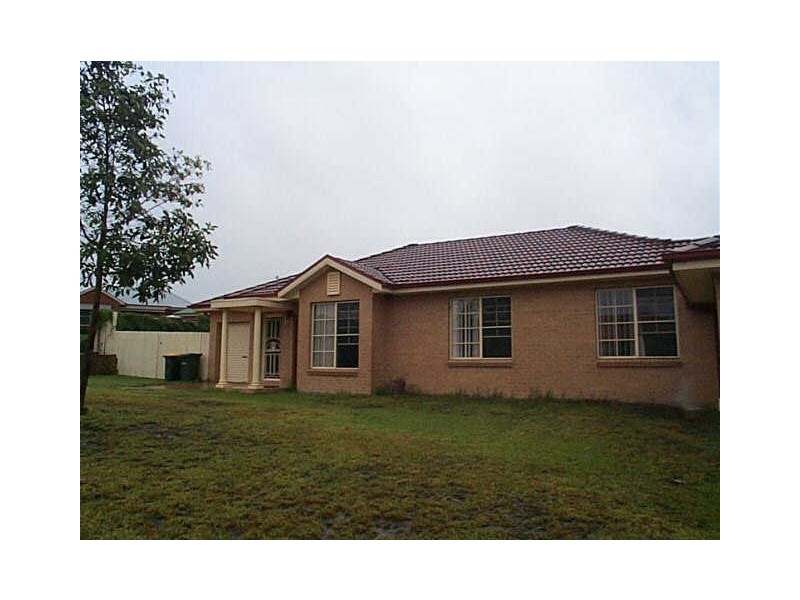 2 Lincoln Close, Morpeth NSW 2321