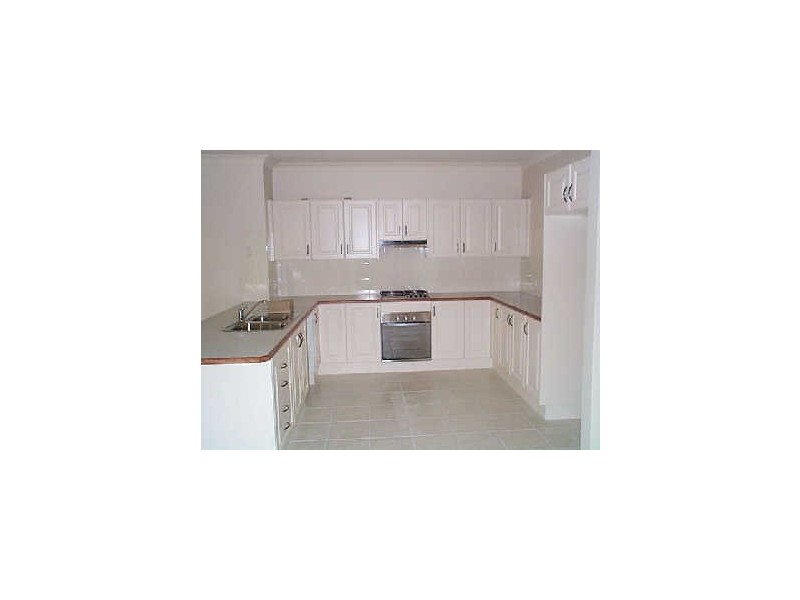 2 Hilltop Crescent, Bolwarra Heights NSW 2320