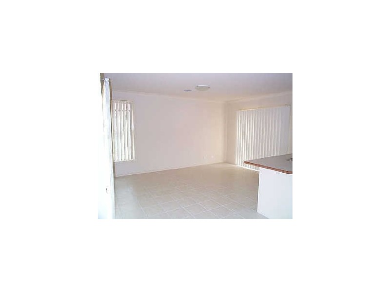 2 Hilltop Crescent, Bolwarra Heights NSW 2320