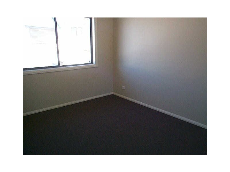 3/70 King Street, East Maitland NSW 2323