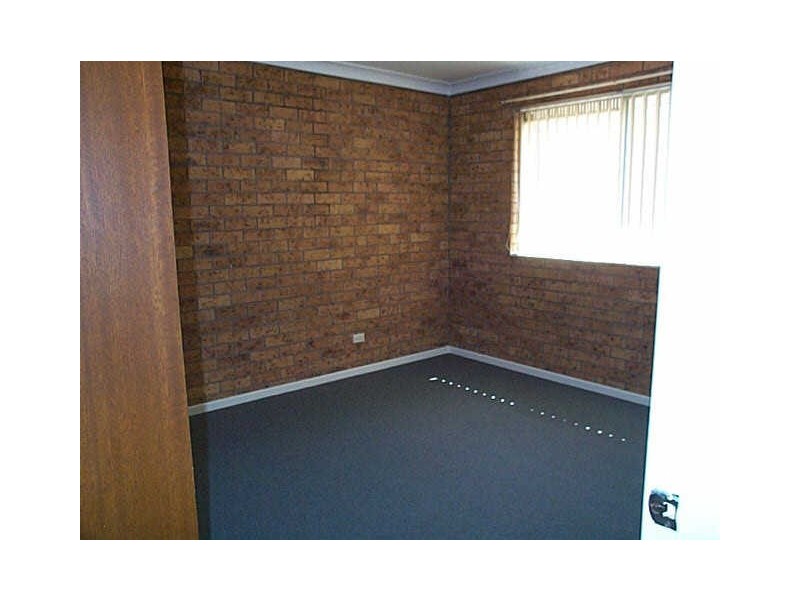 2/13 Cumberland Street, East Maitland NSW 2323