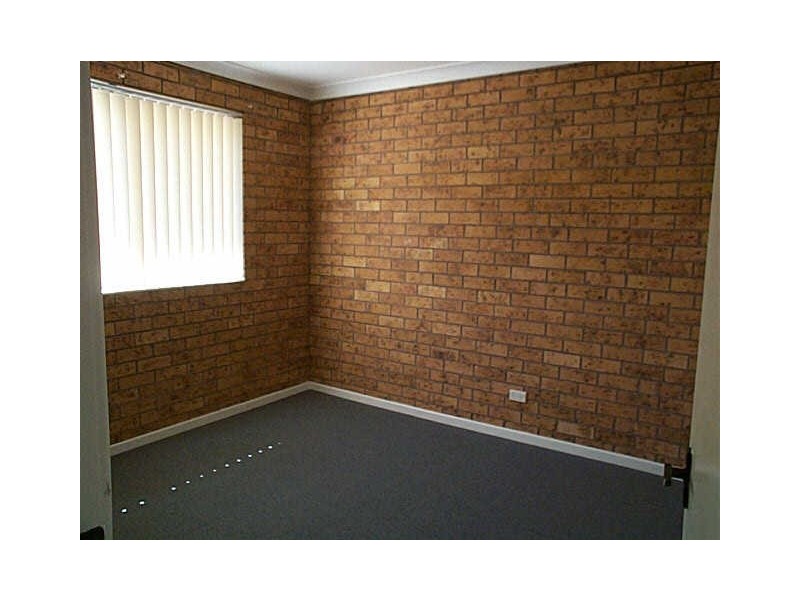 2/13 Cumberland Street, East Maitland NSW 2323