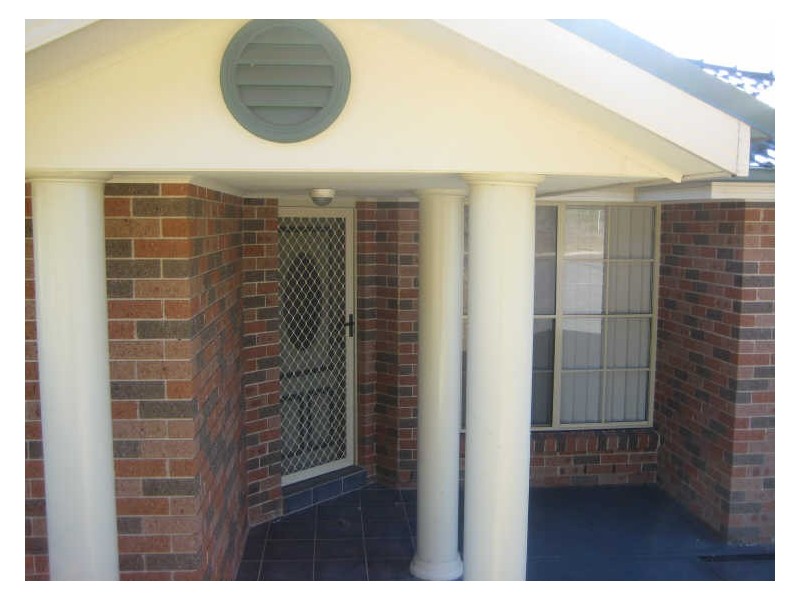 12 Carnarvon Circuit, East Maitland NSW 2323