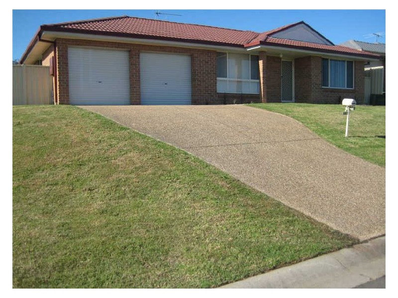 28 Benjamin Circle, Aberglasslyn NSW 2320