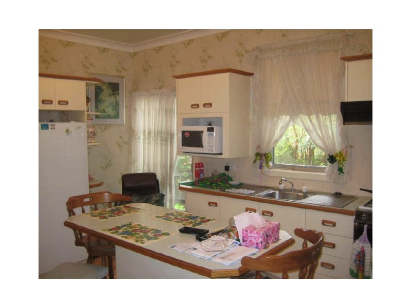 8 Tenambit Street, East Maitland NSW 2323