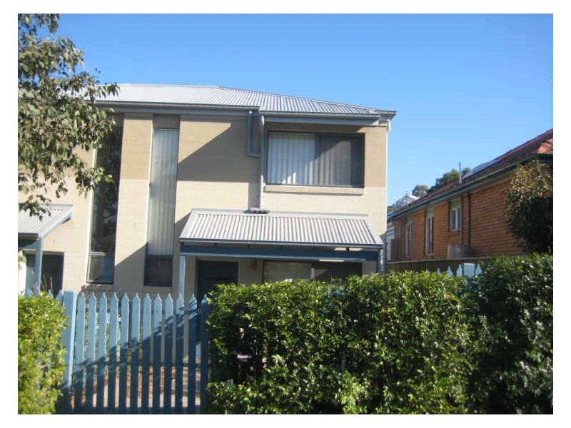 1/2 Dwyer Street, Maitland NSW 2320