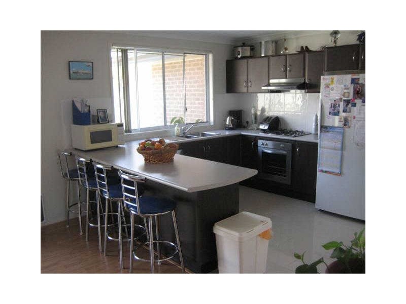 18 Prieska Way, East Maitland NSW 2323