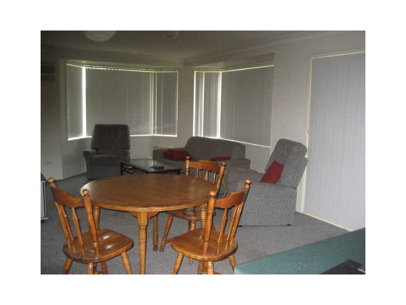 8 Nardoo Avenue, Aberglasslyn NSW 2320