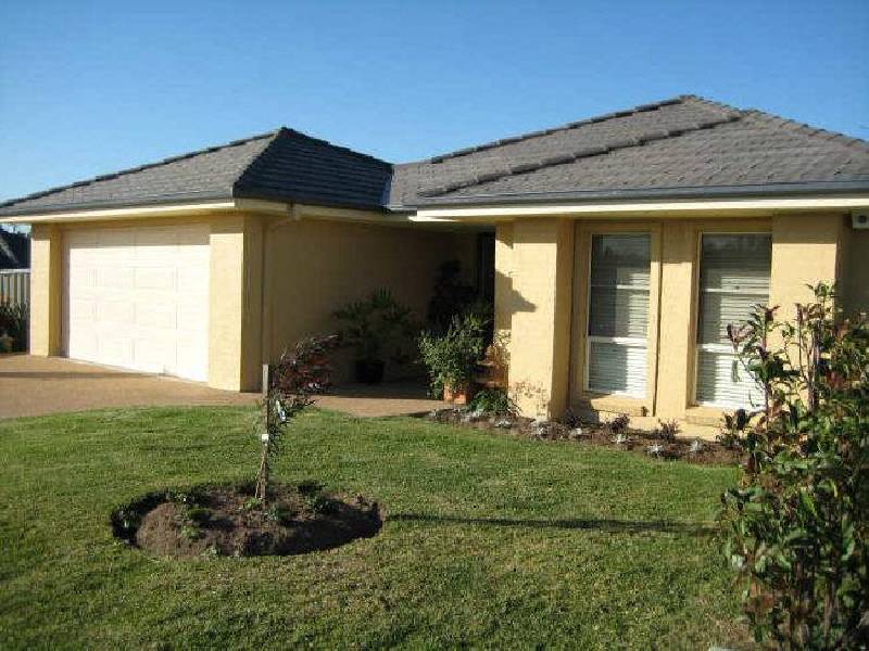 5 Roseberry close, Aberglasslyn NSW 2320