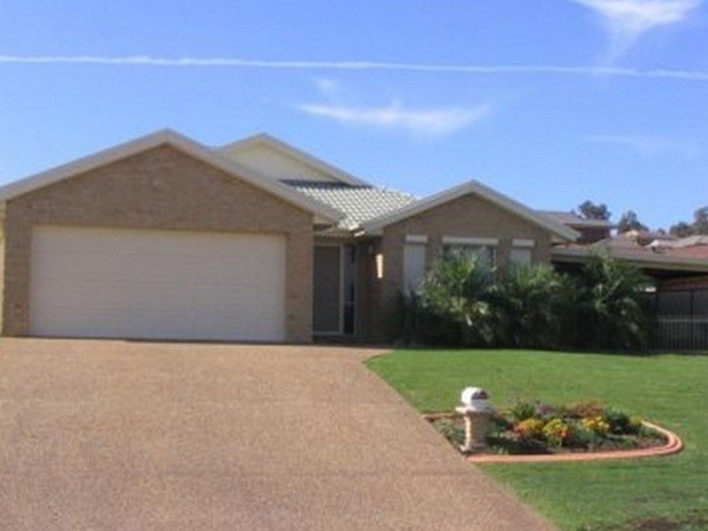 43 Denton Park Drive, Aberglasslyn NSW 2320