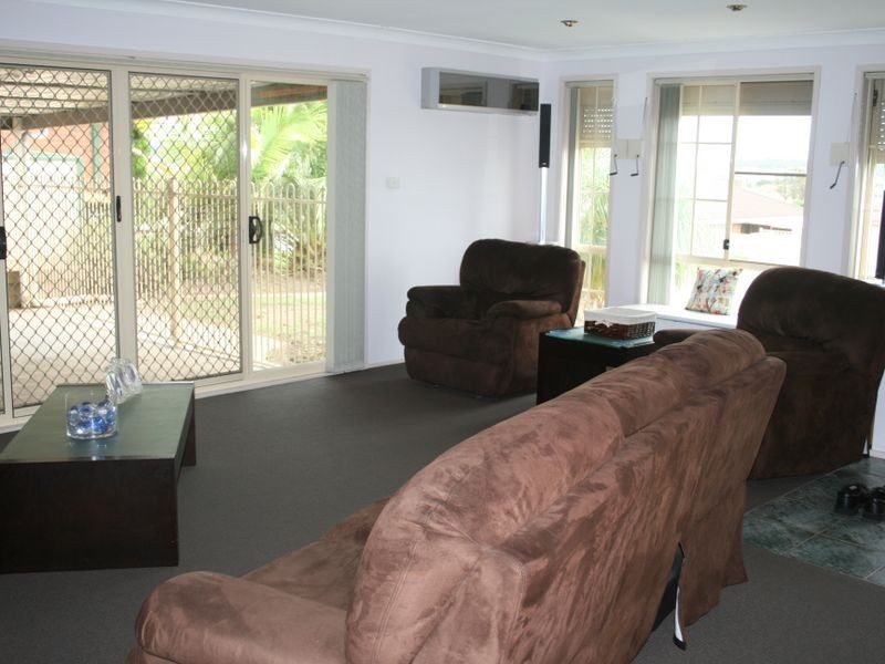 43 Denton Park Drive, Aberglasslyn NSW 2320