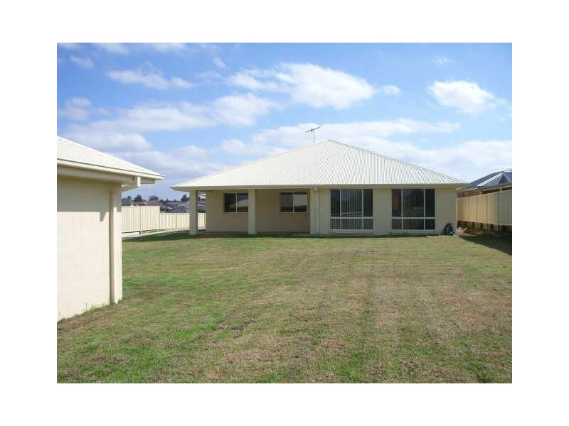 56 Pyalla Avenue, Aberglasslyn NSW 2320