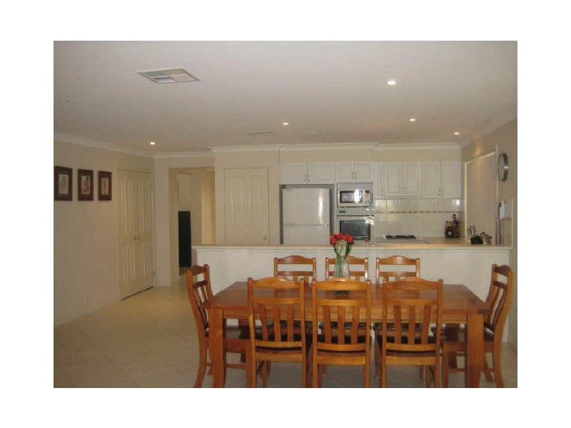 68 Budgeree Drive, Aberglasslyn NSW 2320