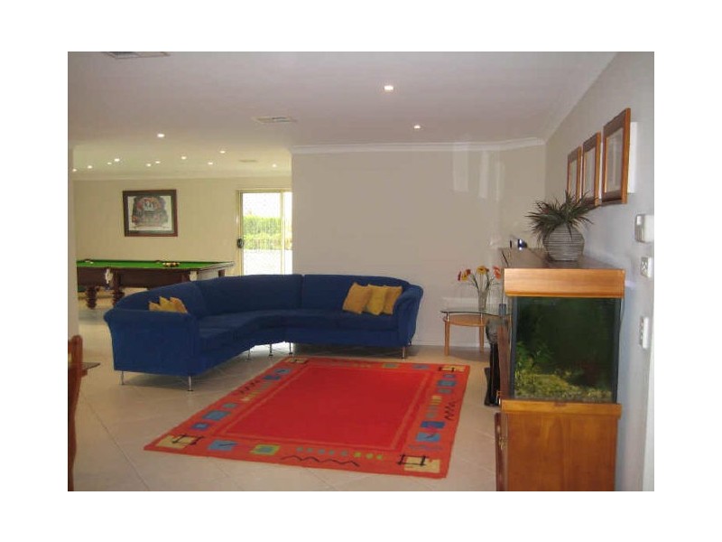 68 Budgeree Drive, Aberglasslyn NSW 2320