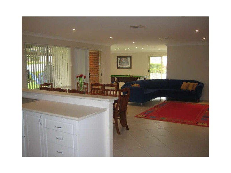 68 Budgeree Drive, Aberglasslyn NSW 2320