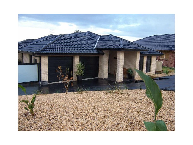 5 Peregrine Close, Aberglasslyn NSW 2320