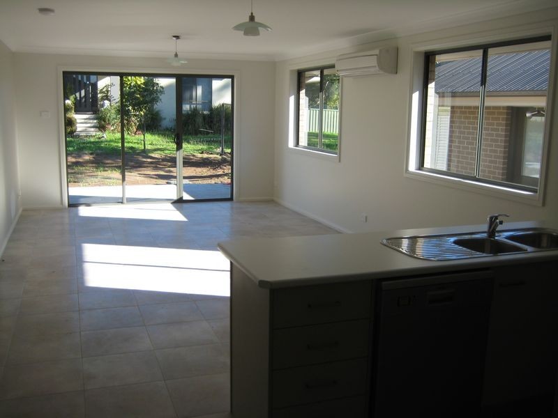 2/8 Dunmore Street, Largs NSW 2320