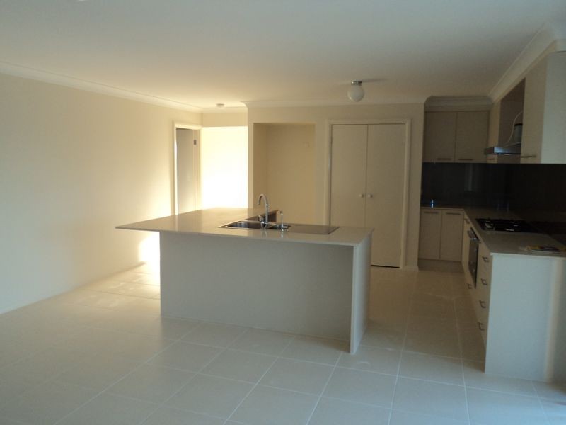6 Fonda Place, Aberglasslyn NSW 2320