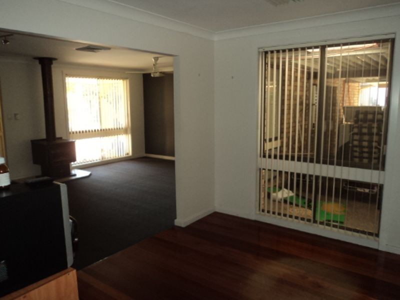 4 Benshulla Drive, Bolwarra Heights NSW 2320