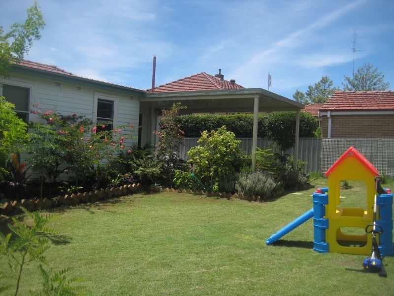 57 Thompson St, East Maitland NSW 2323