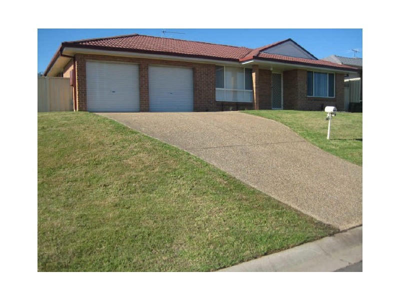 28 Benjamin Circle, Aberglasslyn NSW 2320