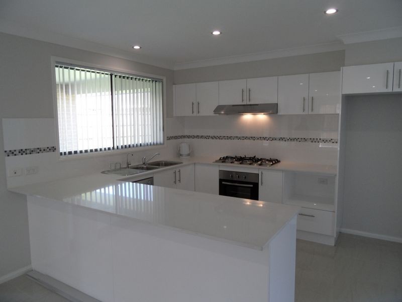 8 James Leslie Drive, Gillieston Heights NSW 2321