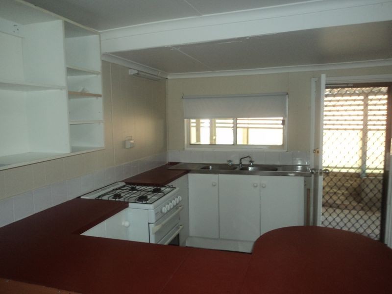 Flat 2 22 Heyes Street, Gillieston Heights NSW 2321