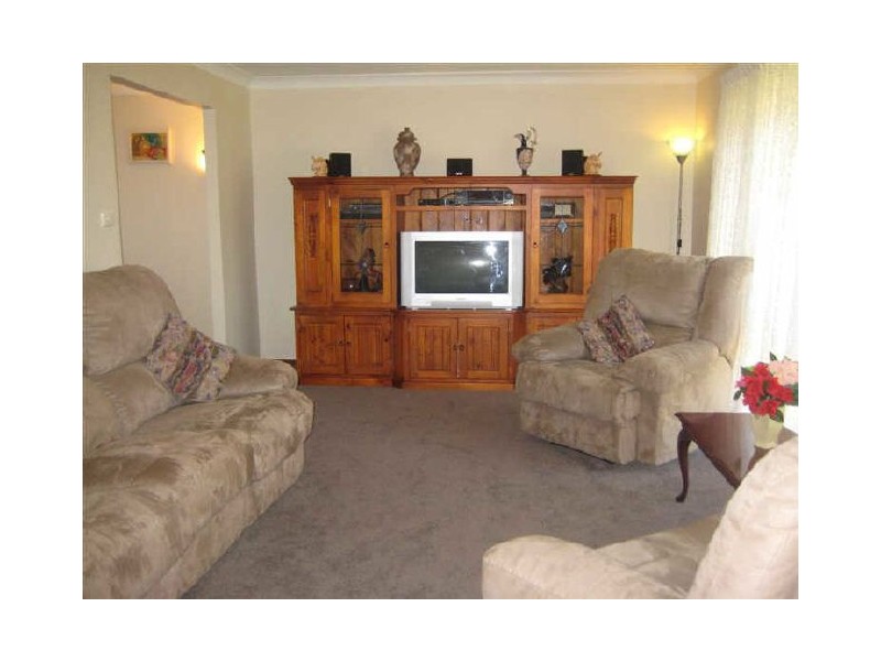 13 Stradbroke Avenue, Metford NSW 2323