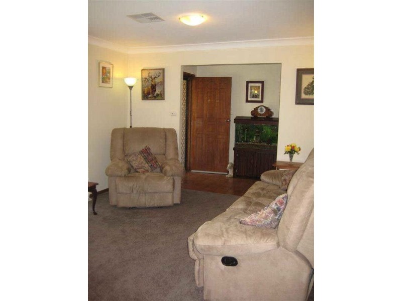 13 Stradbroke Avenue, Metford NSW 2323