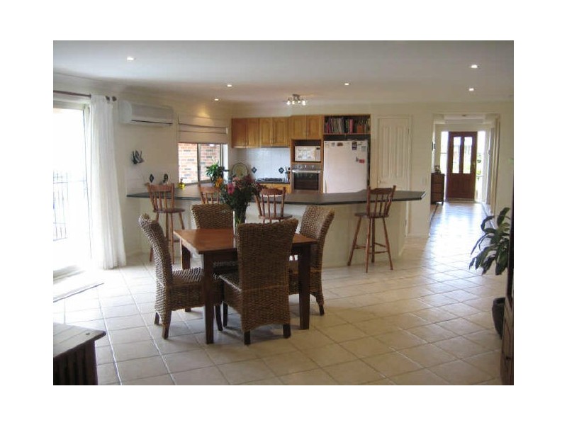 42 Pyalla Avenue, Aberglasslyn NSW 2320