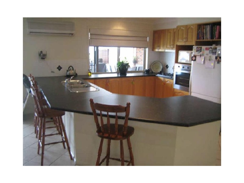 42 Pyalla Avenue, Aberglasslyn NSW 2320