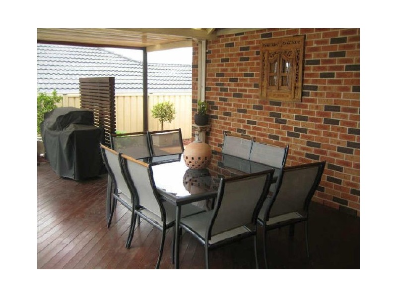 42 Pyalla Avenue, Aberglasslyn NSW 2320