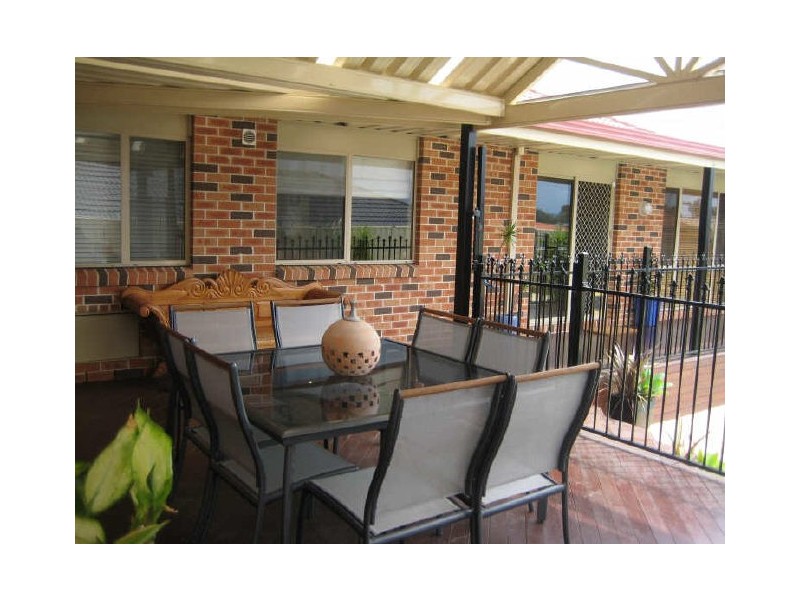 42 Pyalla Avenue, Aberglasslyn NSW 2320