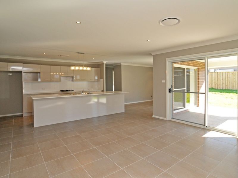 51 McKeachies Drive, Aberglasslyn NSW 2320