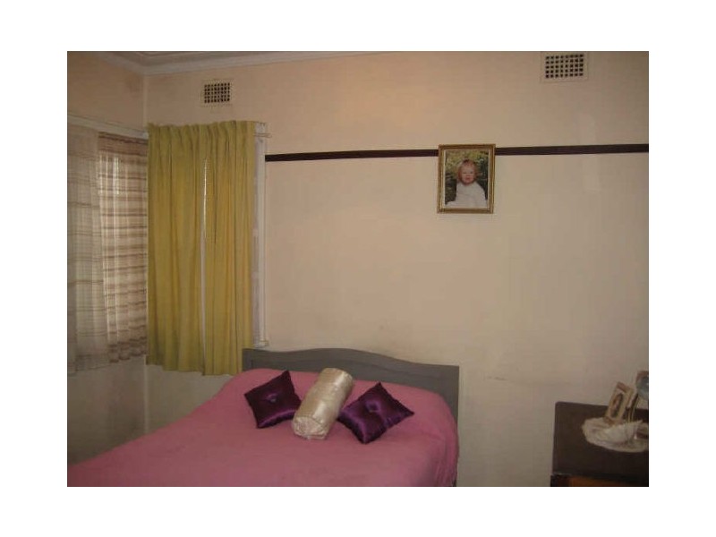 25 Raymond Terrace Road, East Maitland NSW 2323