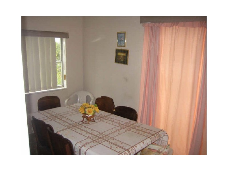 25 Raymond Terrace Road, East Maitland NSW 2323