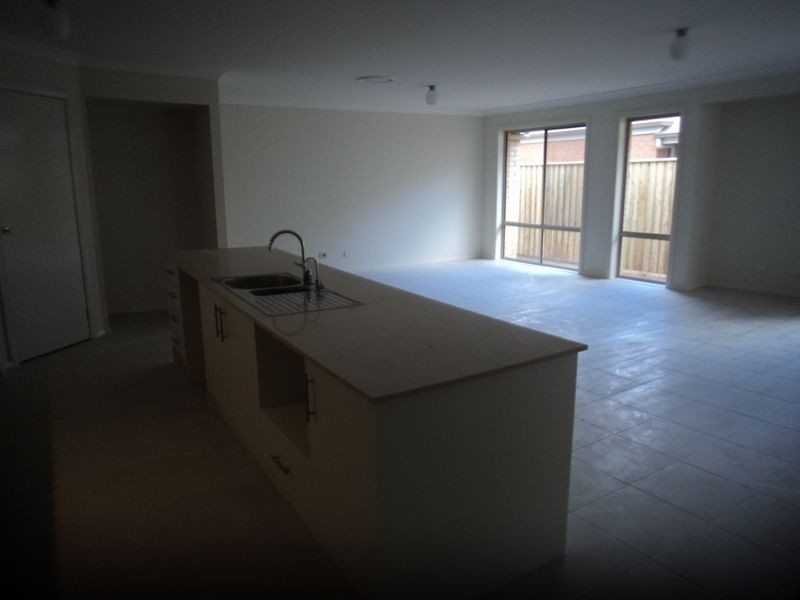 23 Honeysuckle Drive, Aberglasslyn NSW 2320