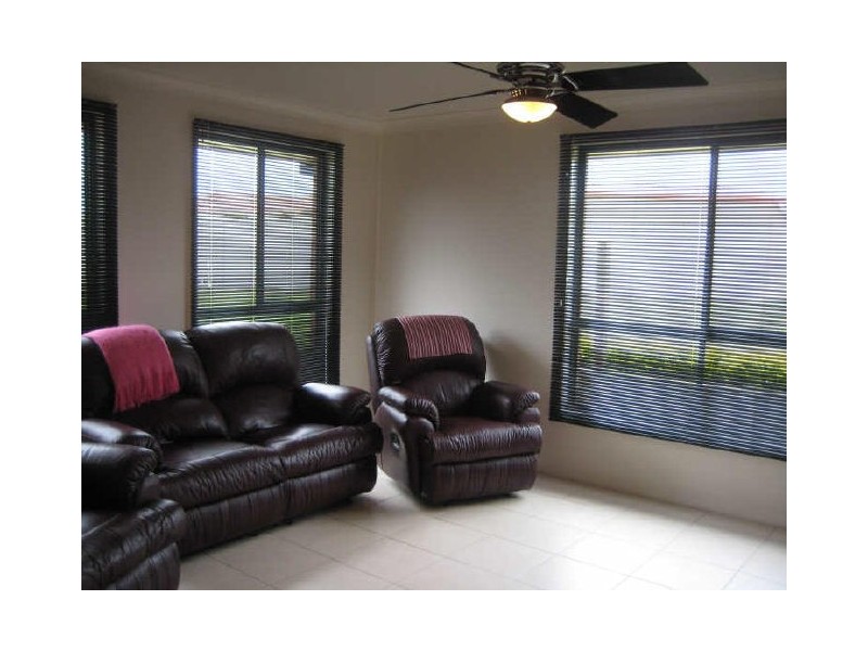 17 Fernleigh Avenue, Aberglasslyn NSW 2320