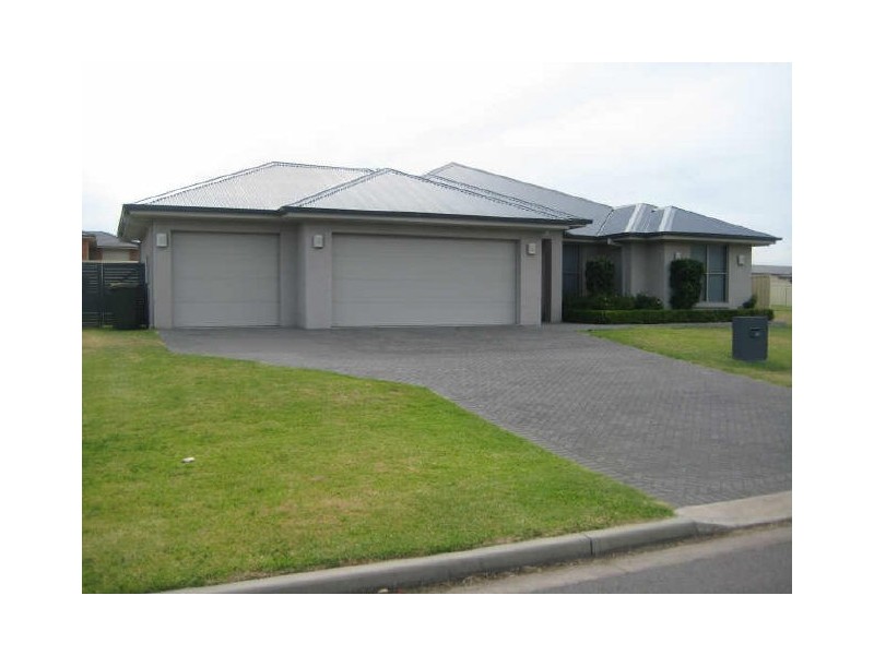 162 Aberglasslyn Road, Aberglasslyn NSW 2320
