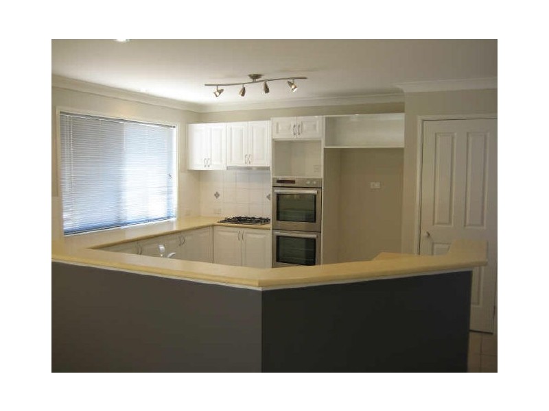 4 Peregrine Close, Aberglasslyn NSW 2320