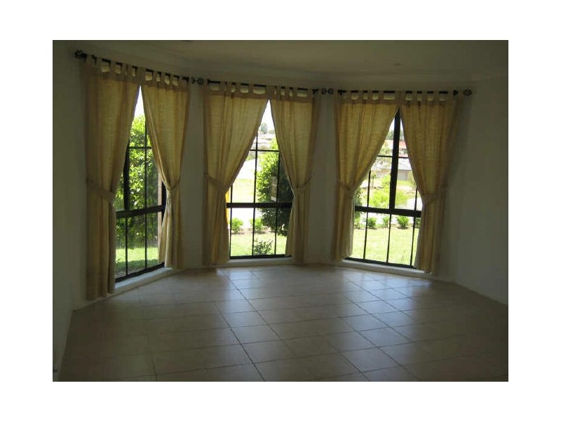 4 Peregrine Close, Aberglasslyn NSW 2320