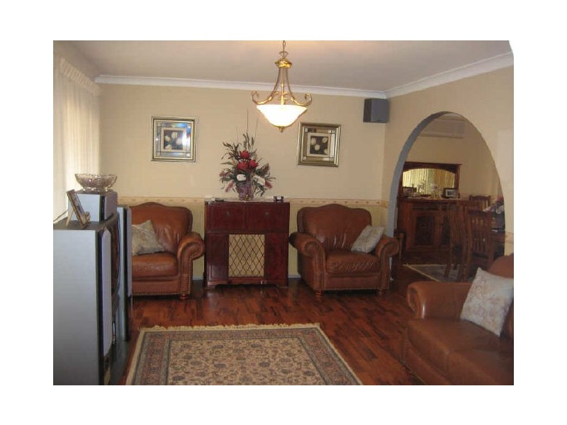 103 Weblands Street, Aberglasslyn NSW 2320