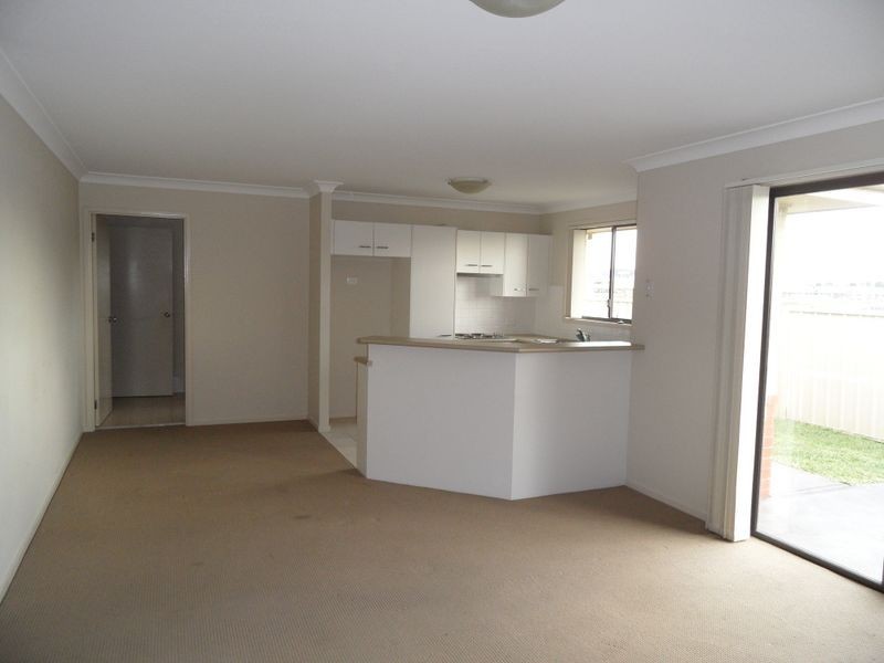 13, 12 Denton Park Drive, Rutherford NSW 2320