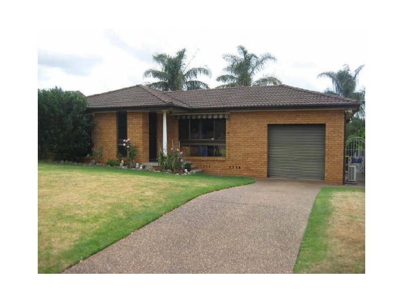 33 Avery Street, Rutherford NSW 2320